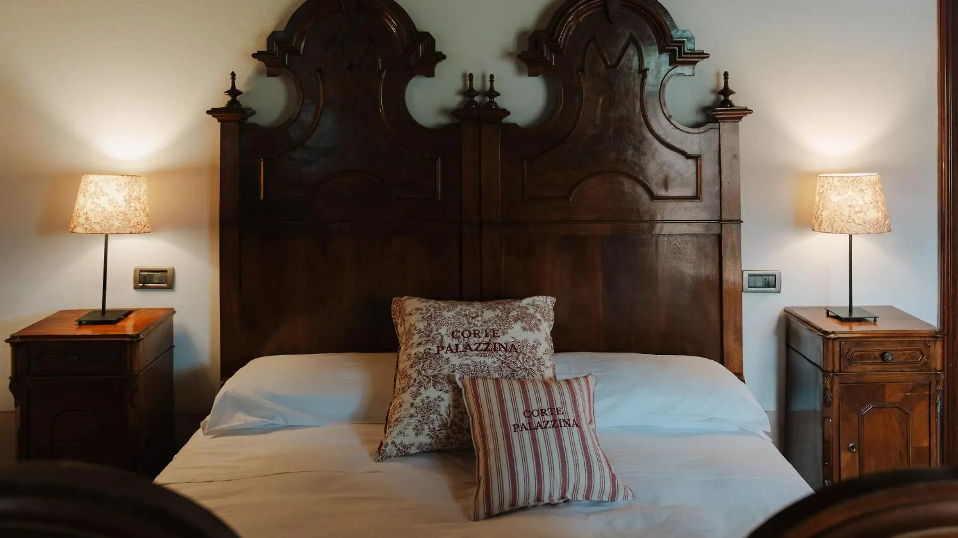 Aparthotel L'Angelica Corte Palazzina, Country Retreat Salo Italy